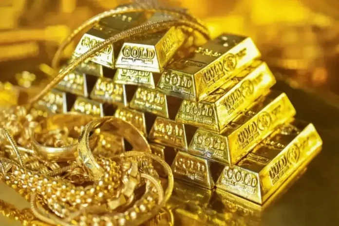 Gold price surge in India amid global uncertainty and central bank buying