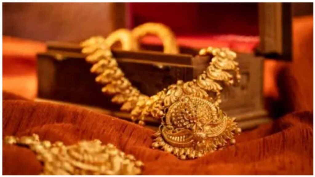 Gold Rate Today: చల్లారుతున్న బంగారం ధరలు.. జనవరి 9 శుక్రవారం పసిడి రేట్లు ఇవే.. తులం ధర ఎంతంటే..