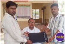 నిజాయితీ చాటుకున్న ఖలీల్.. దొరికిన ఖరీదైన ల్యాప్టాప్ అప్పగింత